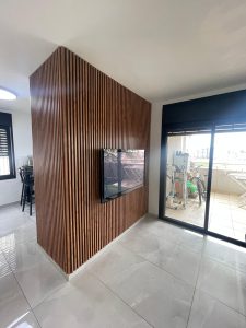 חיפוי קיר טלויזיה - חיפוי קיר טלויזיה עיצוב קיר טלוויזיה מודרני קיר טלוויזיה דקורטיבי עיצוב קיר טלוויזיה בסלון עיצוב קיר טלוויזיה בחדר שינה קיר טלויזיה פסים - יפוי קיר טלוויזיה חיפוי עץ לטלוויזיה קיר טלוויזיה מעוצב עיצוב קיר טלוויזיה חיפוי קיר בסלון חיפוי טלוויזיה מעץ עיצוב סלון עם קיר טלוויזיה קיר טלוויזיה עם נישה קיר טלוויזיה בהתאמה אישית קיר טלוויזיה עם תאורה נסתרת