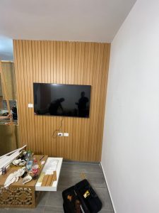 חיפוי קיר טלויזיה - חיפוי קיר טלויזיה עיצוב קיר טלוויזיה מודרני קיר טלוויזיה דקורטיבי עיצוב קיר טלוויזיה בסלון עיצוב קיר טלוויזיה בחדר שינה קיר טלויזיה פסים - יפוי קיר טלוויזיה חיפוי עץ לטלוויזיה קיר טלוויזיה מעוצב עיצוב קיר טלוויזיה חיפוי קיר בסלון חיפוי טלוויזיה מעץ עיצוב סלון עם קיר טלוויזיה קיר טלוויזיה עם נישה קיר טלוויזיה בהתאמה אישית קיר טלוויזיה עם תאורה נסתרת